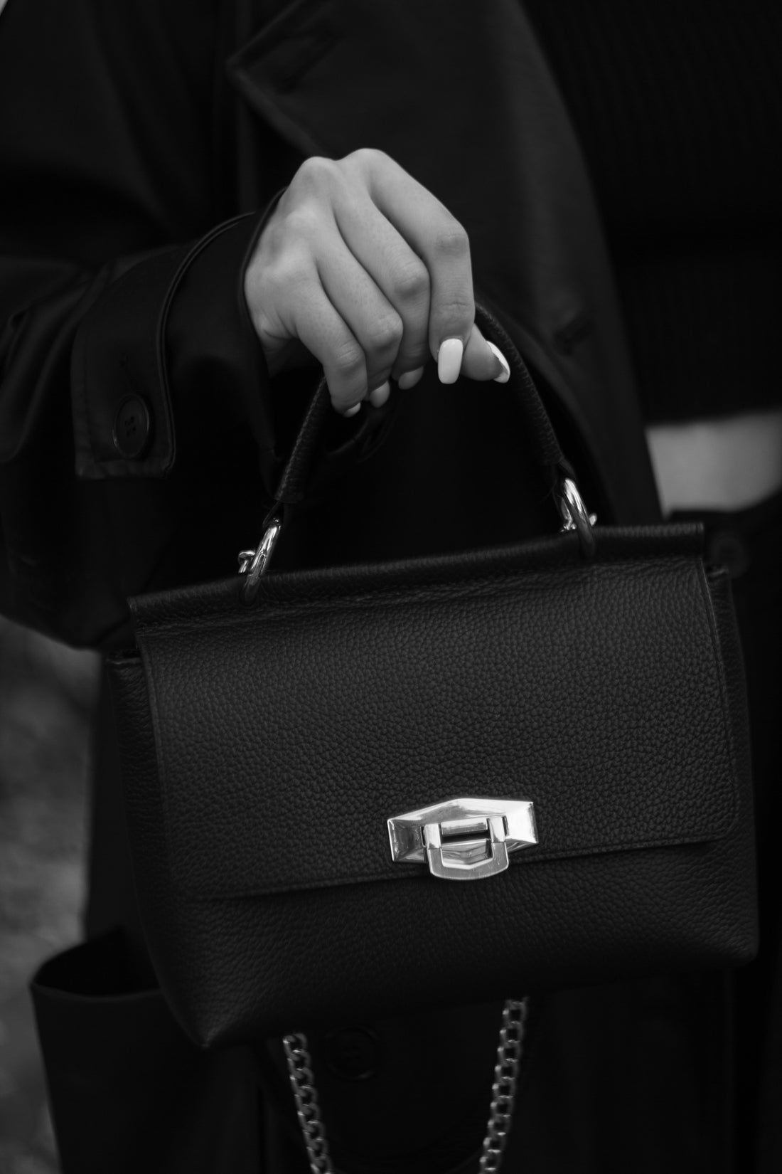 The Influence of Celebrity Handbag Trends on Fashion